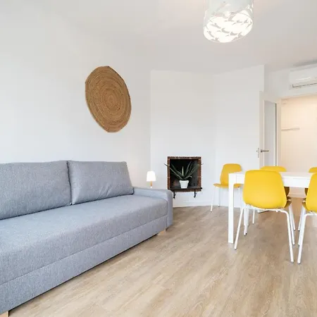 Hauzify I Solpins Apartament *